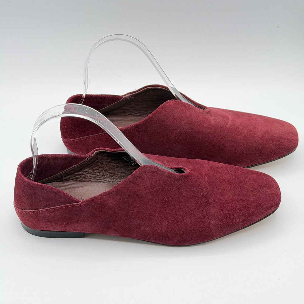 Coldwater Creek Suede Loafers Women 8M Wine Burgundy V-Cut Slip On Flats Comfort